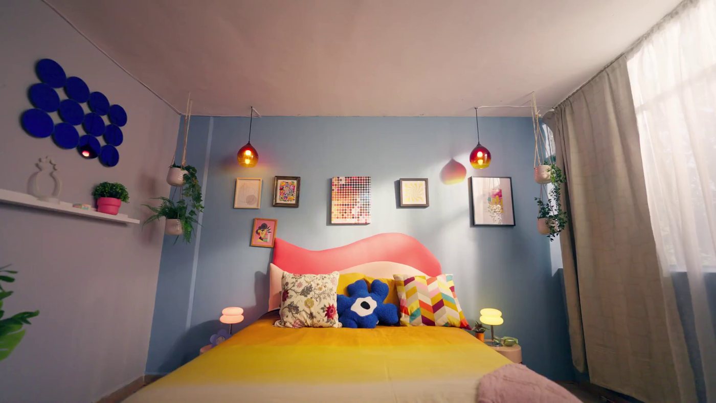 The bedroom the story comes back to